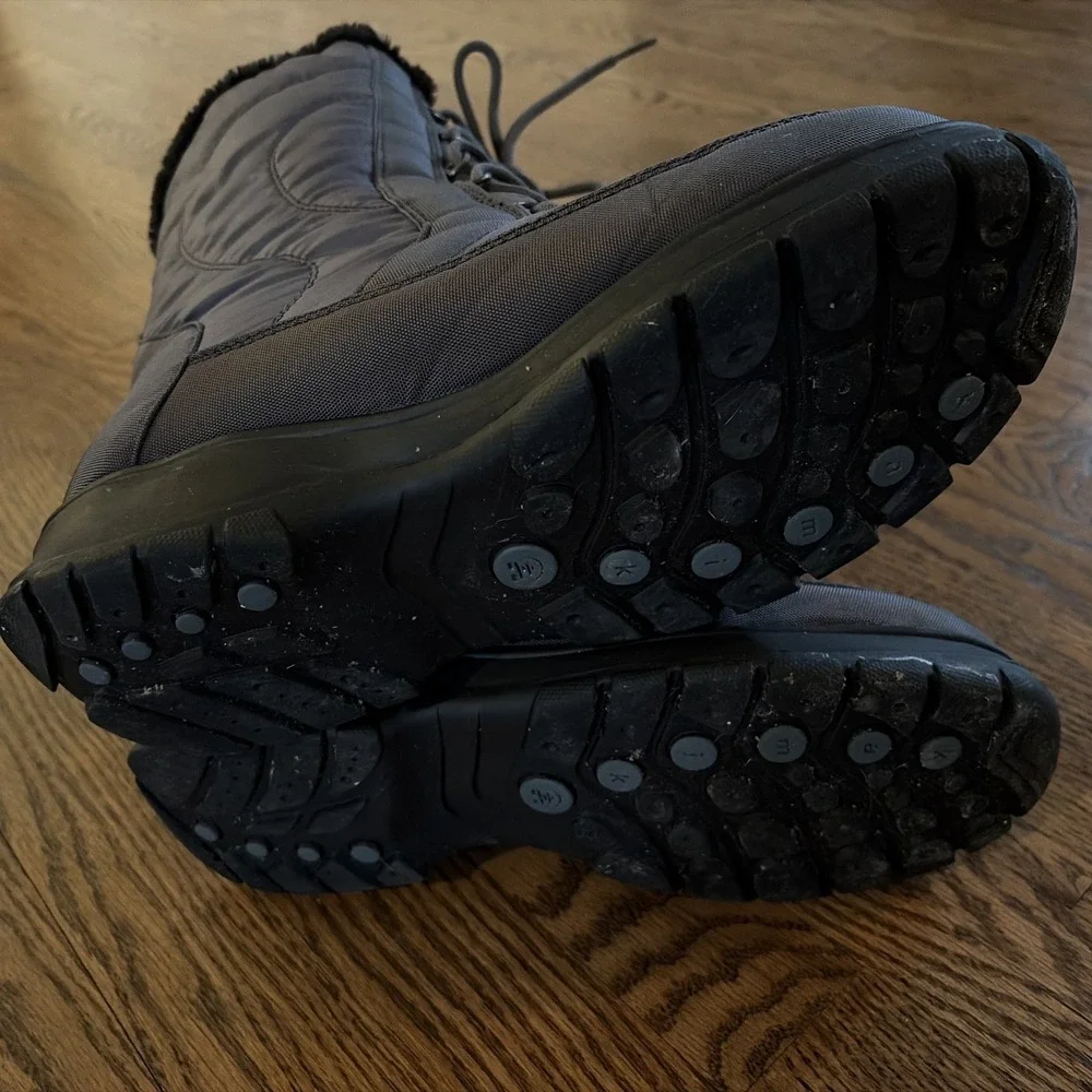 Kamik Vienna 2 Size 9 waterproof Women's Winter Boots charcoal gray US 9 Snow